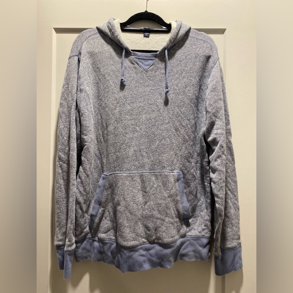Men’s Gap hoodie